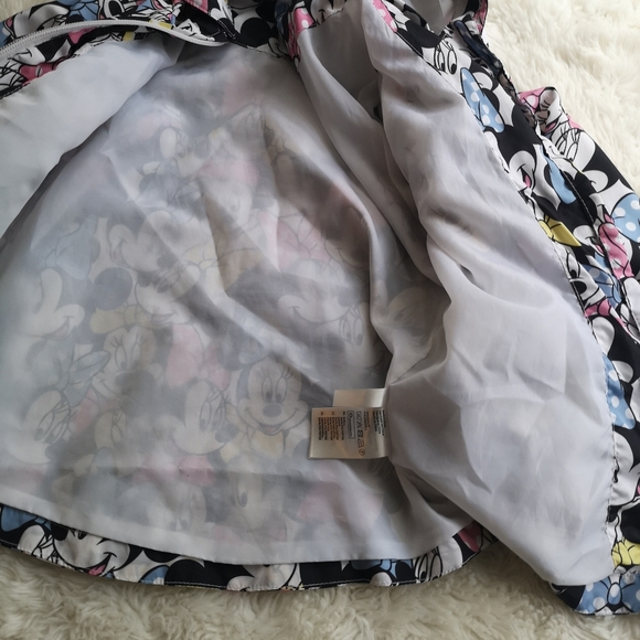 Disney h&m wind breaker - Picture 4 of 6